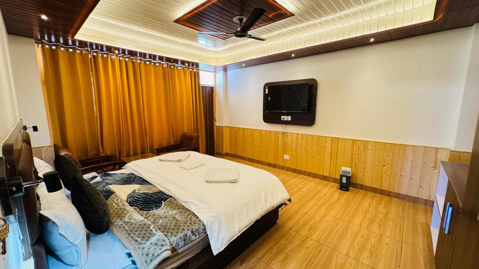 The Midnight Garden Manali Hotel Exterior photo